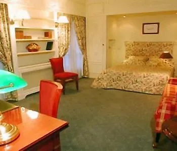 Hotel Du Pré
