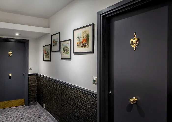 Du Pre Отель 3*