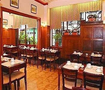 Отель Du Pre 3*